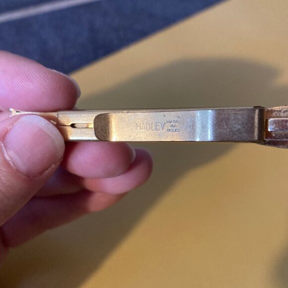 Vintage Hadley bowling pin tie/scarf clip (gold tone) - Picture 3 of 6